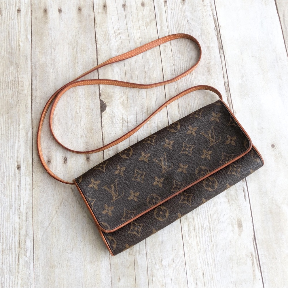 Authentic Louis Vuitton Pochette Twin w/Strap